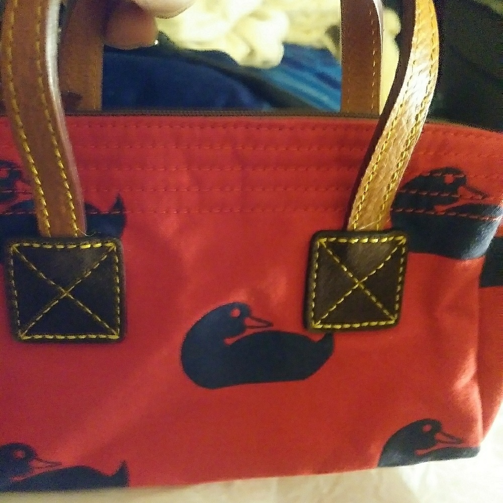 Dooney & Bourke hand purse\wristlet